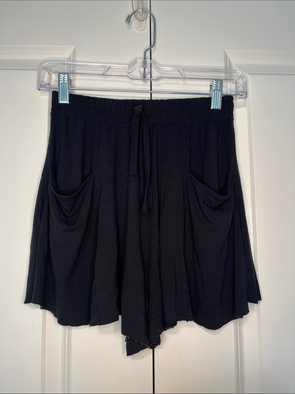 Black Women's Drawstring Pocket Shorts